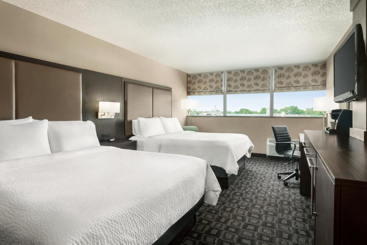 Holiday Inn Louisville East - Hurstbourne By Ihg Exterior foto