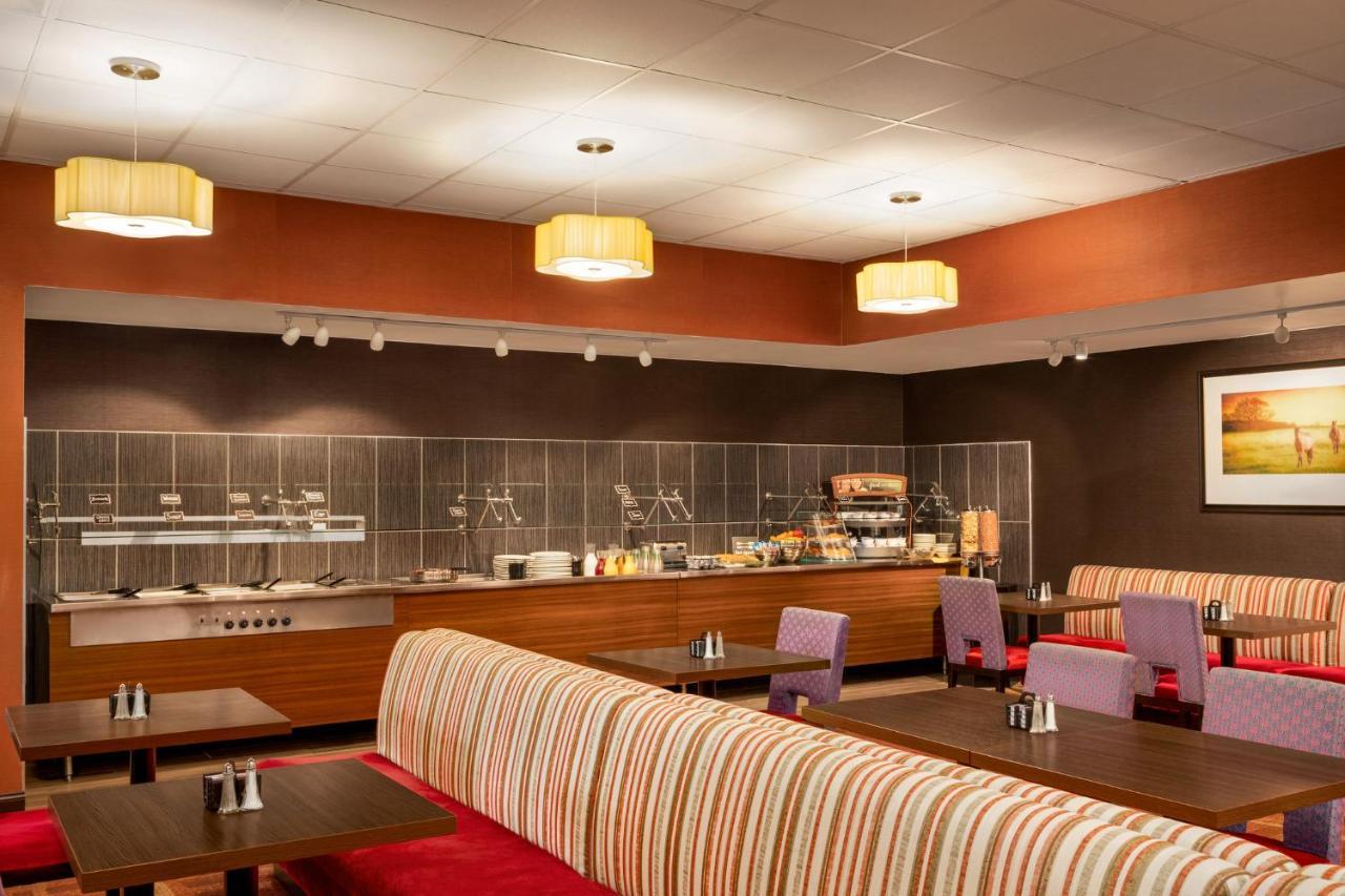 Holiday Inn Louisville East - Hurstbourne By Ihg Exterior foto