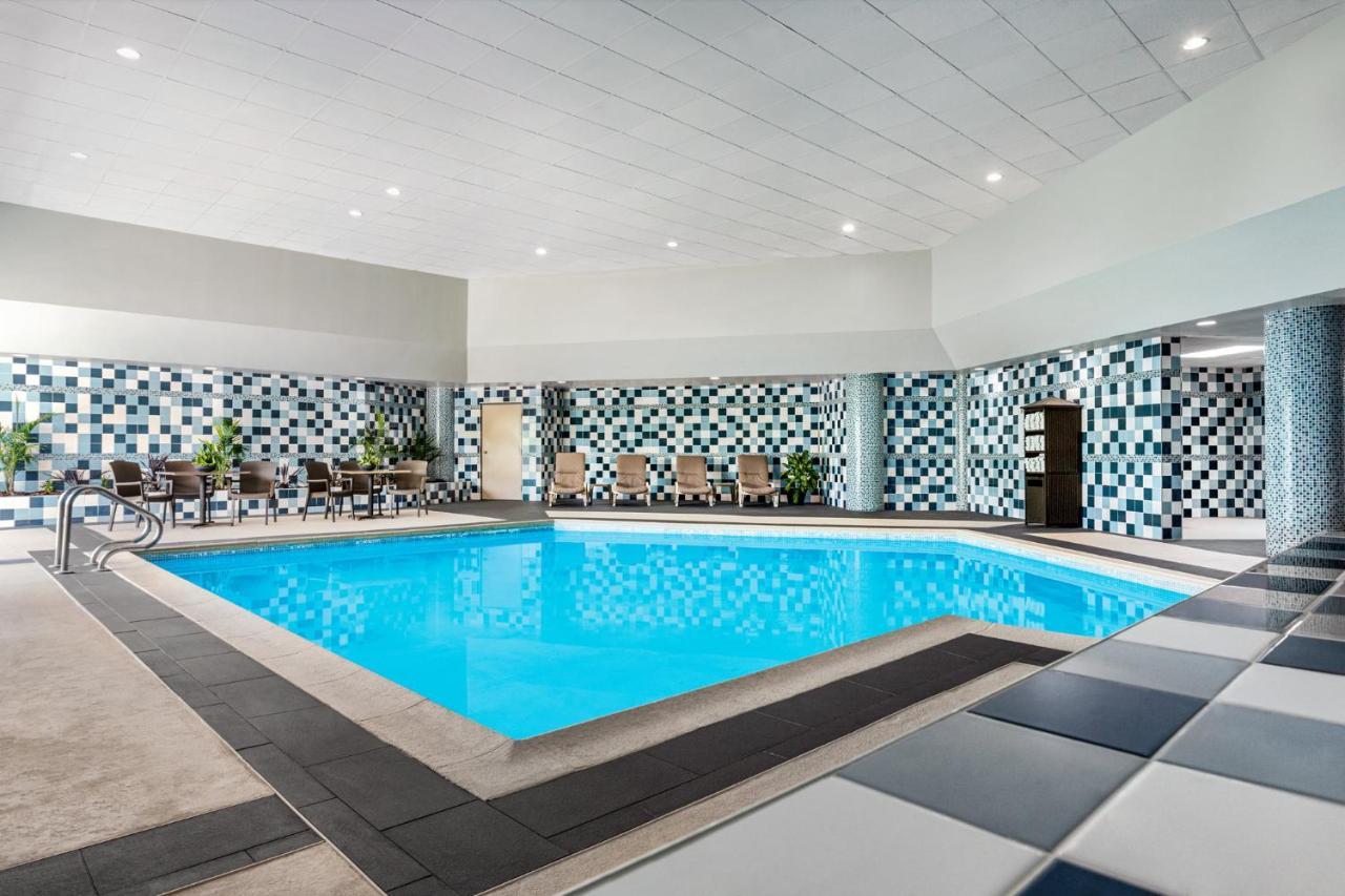 Holiday Inn Louisville East - Hurstbourne By Ihg Exterior foto