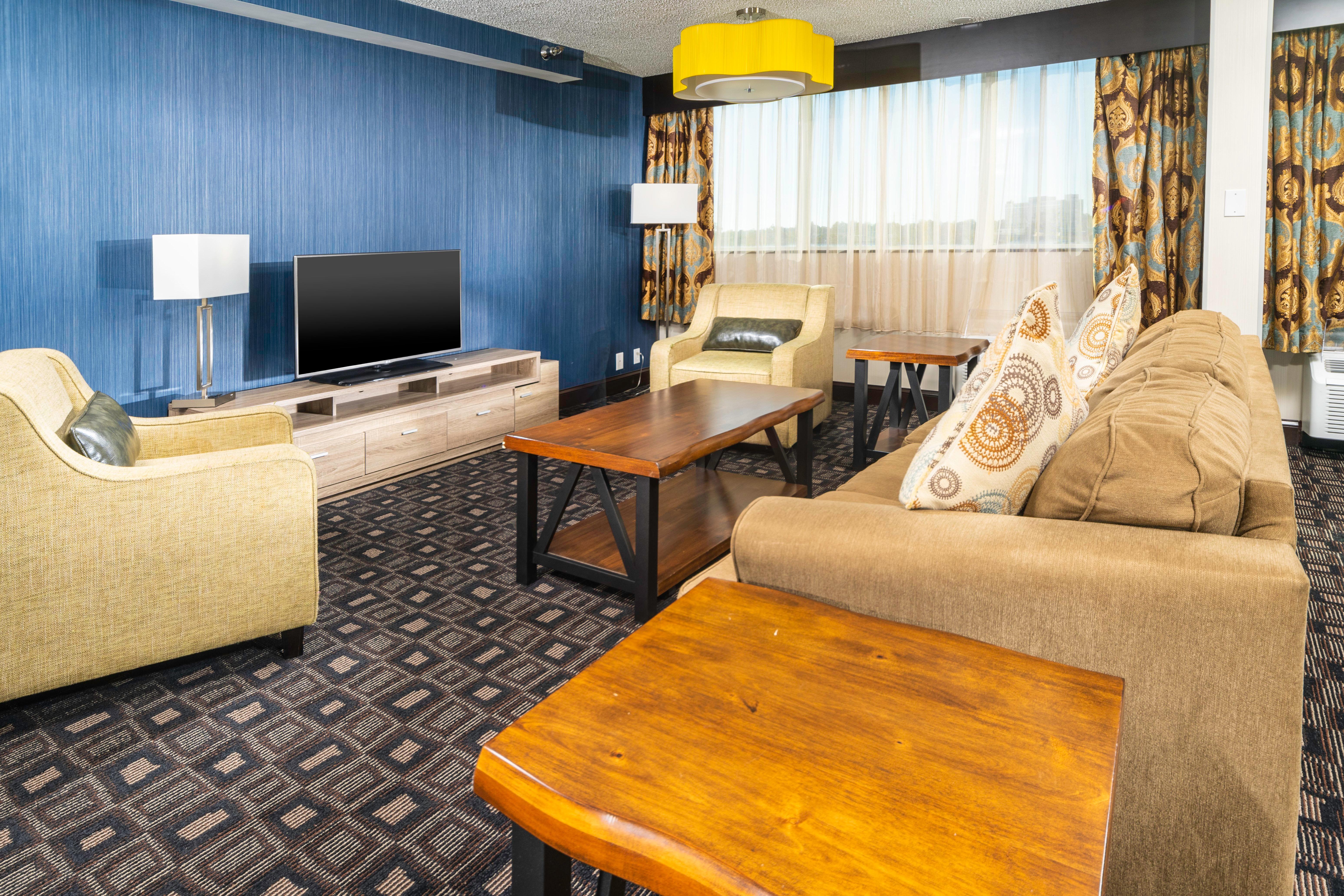 Holiday Inn Louisville East - Hurstbourne By Ihg Exterior foto