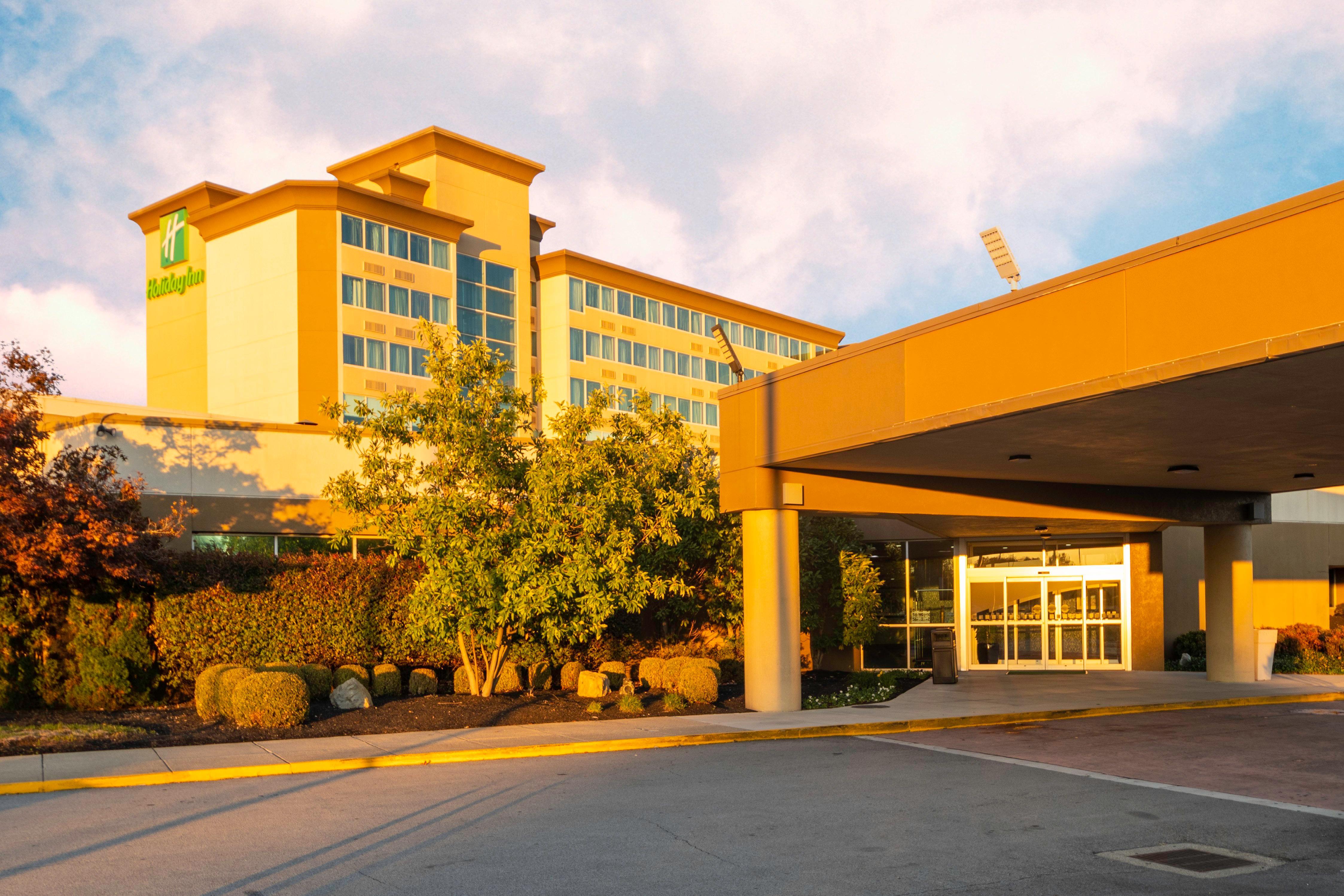 Holiday Inn Louisville East - Hurstbourne By Ihg Exterior foto