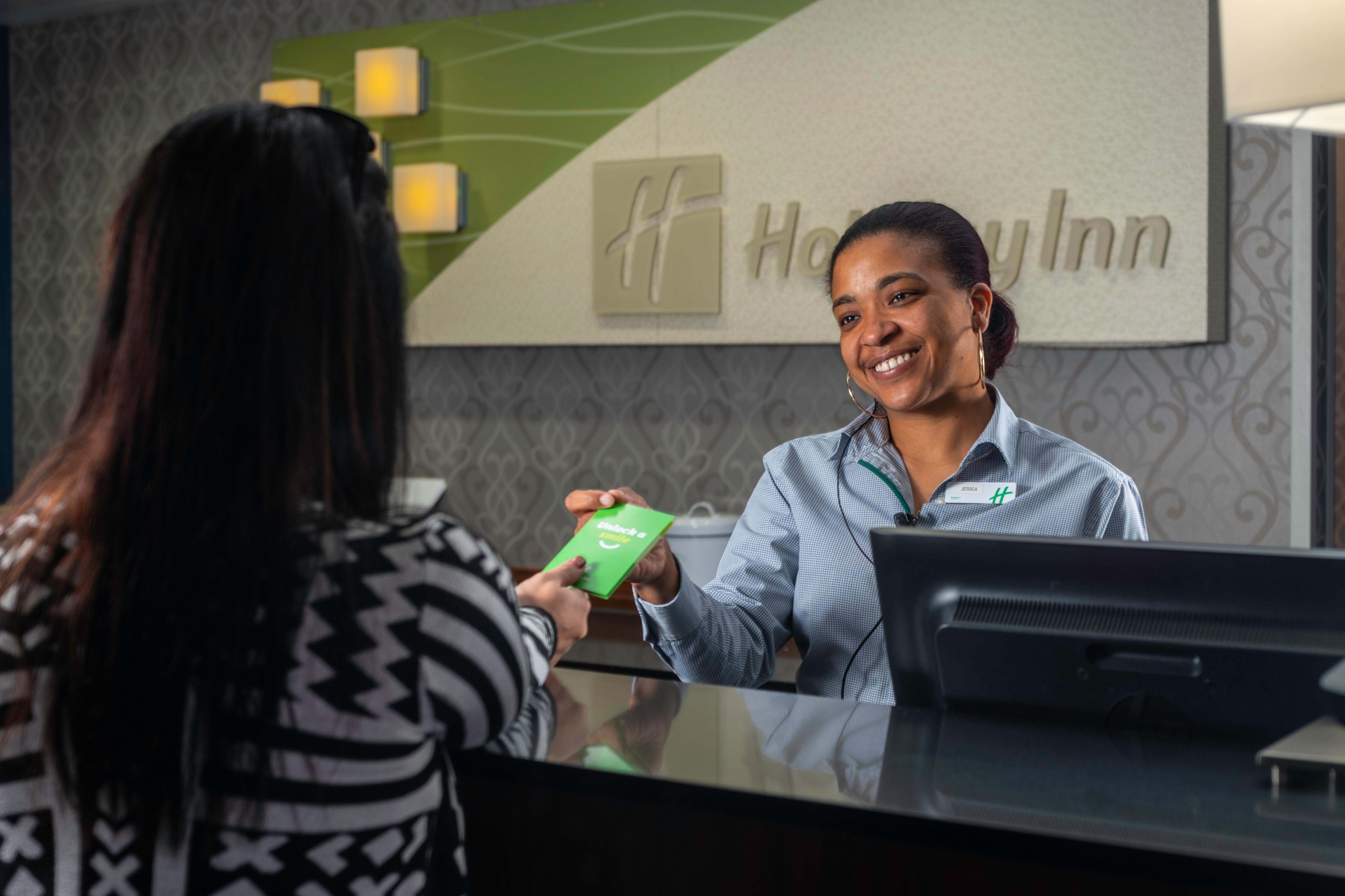 Holiday Inn Louisville East - Hurstbourne By Ihg Exterior foto